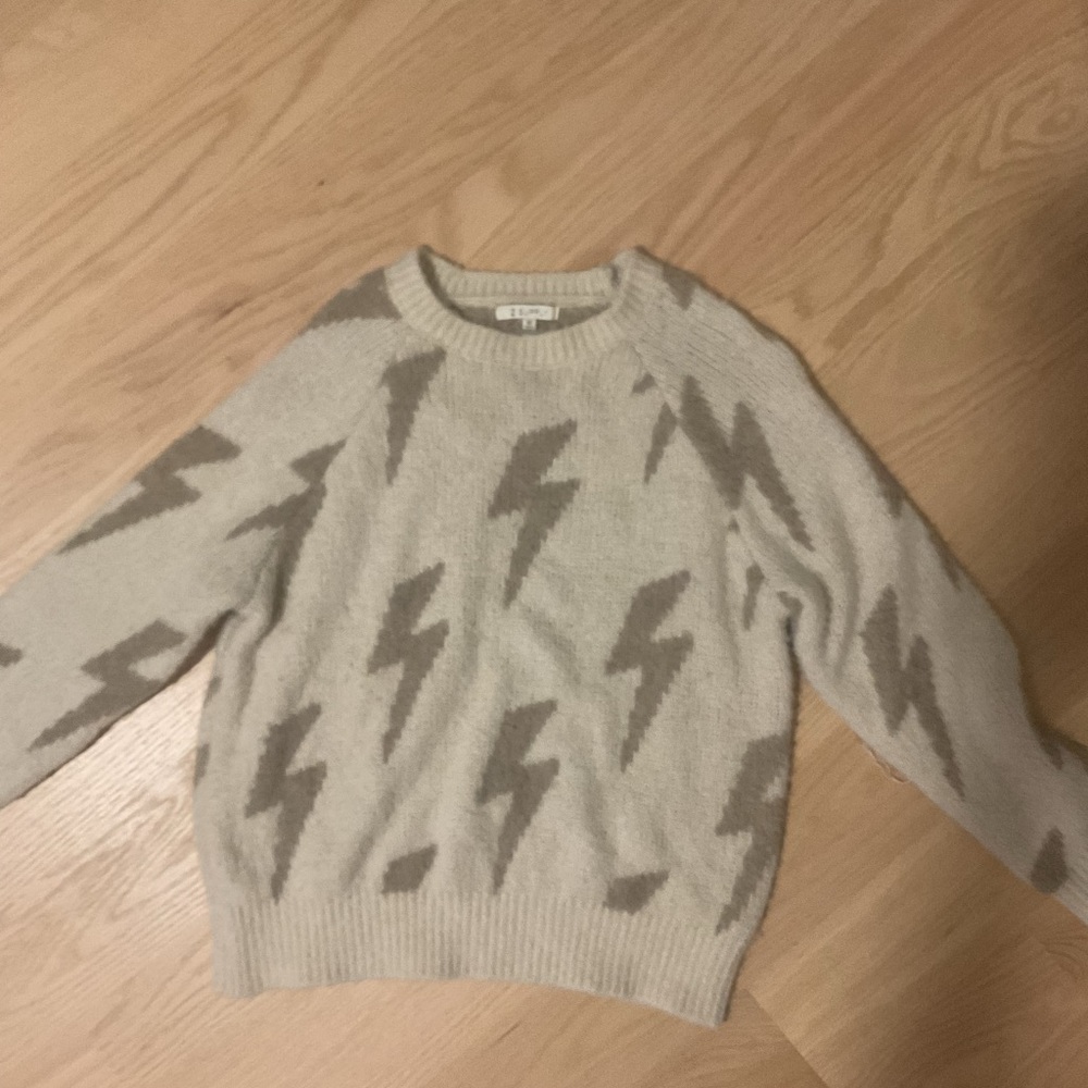 Z supply small lighting bolt sweater